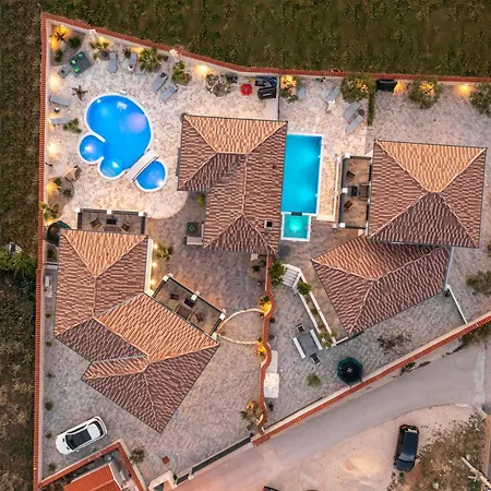 Vila Dalmatinka *