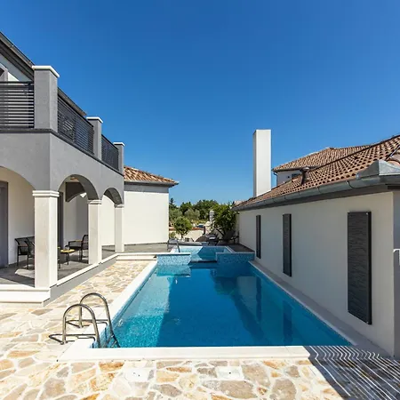 Vila Dalmatinka